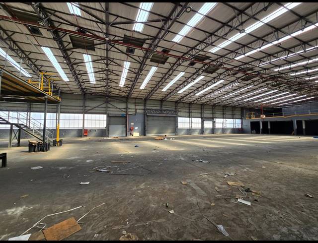 3,023M² WAREHOUSE TO LET IN BENROSE
